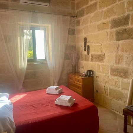 Gozo Ferrieha B&B Qala Zimmer foto